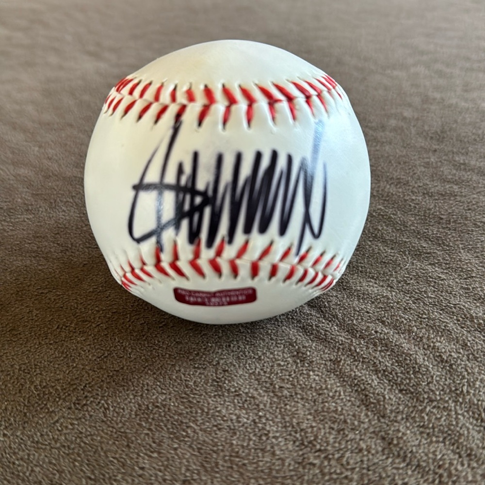 PRESIDENT Donald Trump signed baseball POTUS 45-47